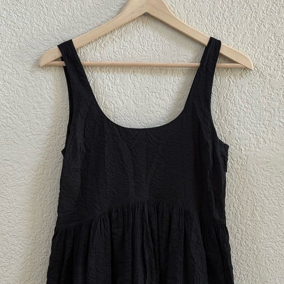 AYR Dress Magic Hour Maxi Sleeveless Crinkle Tiered Chic Minimalist Black Small - Picture 6 of 10